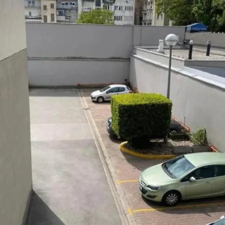 Apartmán Lea - Free Parking In Front For 2 Cars *