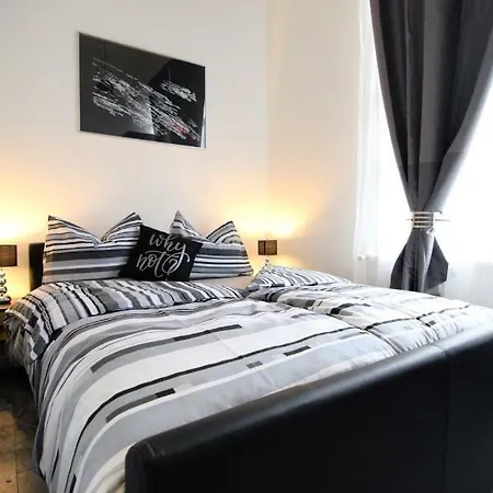 Apartmán Lea - Free Parking In Front For 2 Cars Záhřeb