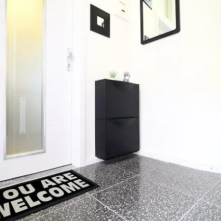 Apartmán Lea - Free Parking In Front For 2 Cars